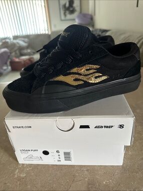 Straye Logan Puff Axell Slay'R Black & Gold Skate Shoes